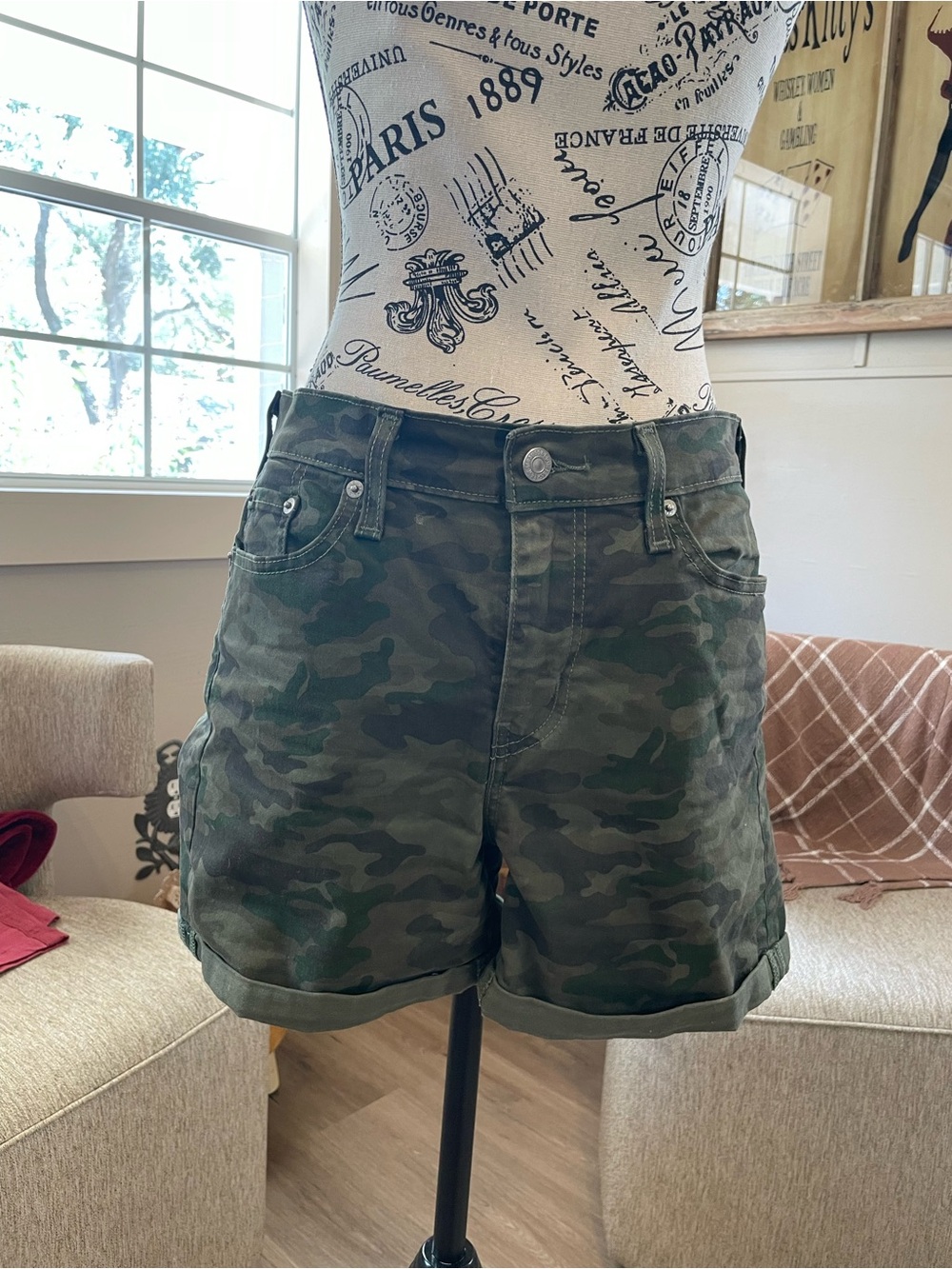 Levi's Women's Camo Roll-Hem Shorts in Olive